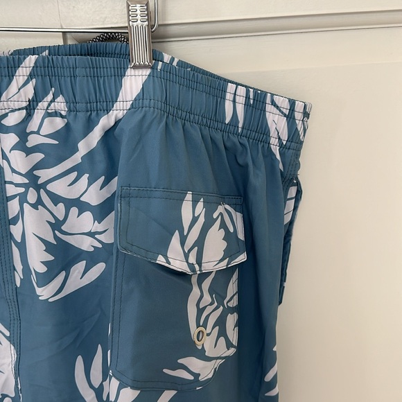 Men’s 3XL swim trunks - Picture 4 of 4
